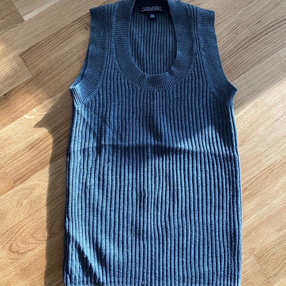 Banana Republic sweater vest - Picture 1 of 2